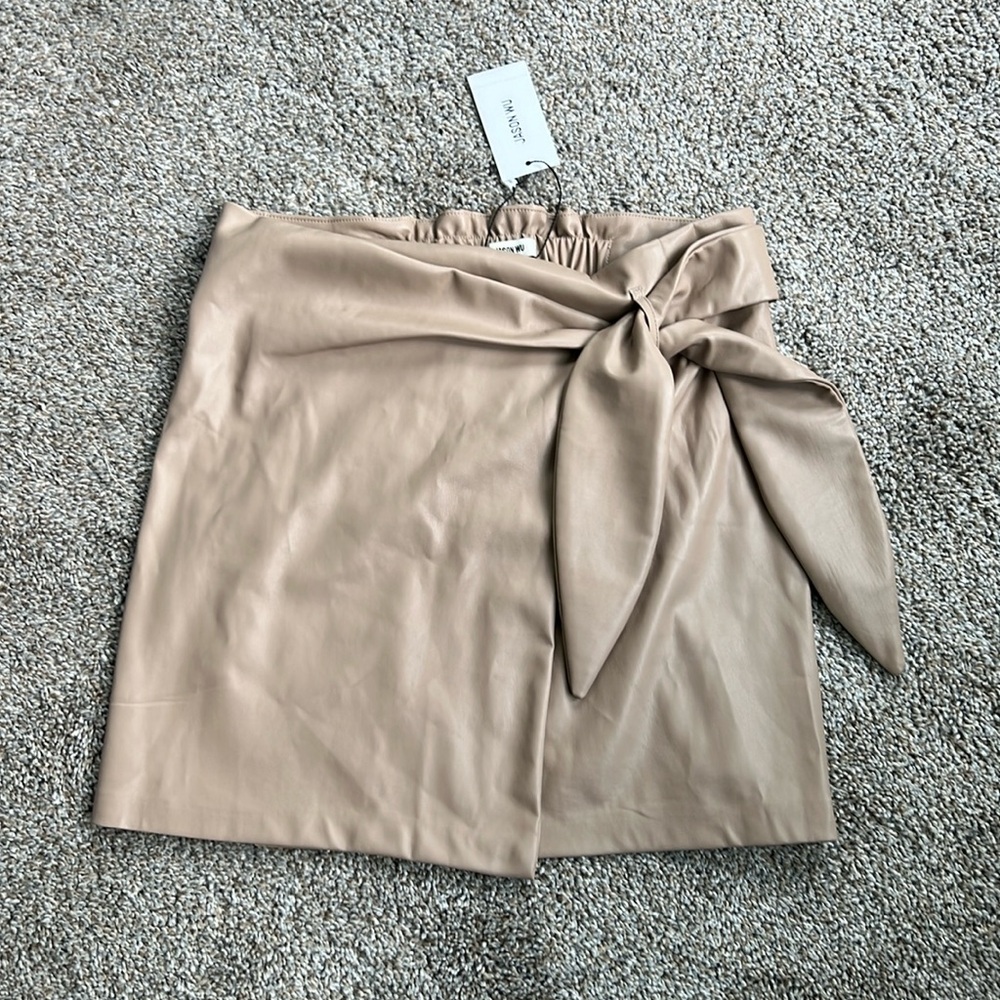 Jason Wu Women's Faux Leather Mini Wrap Skirt NWT - New Women | Color: Beige | M